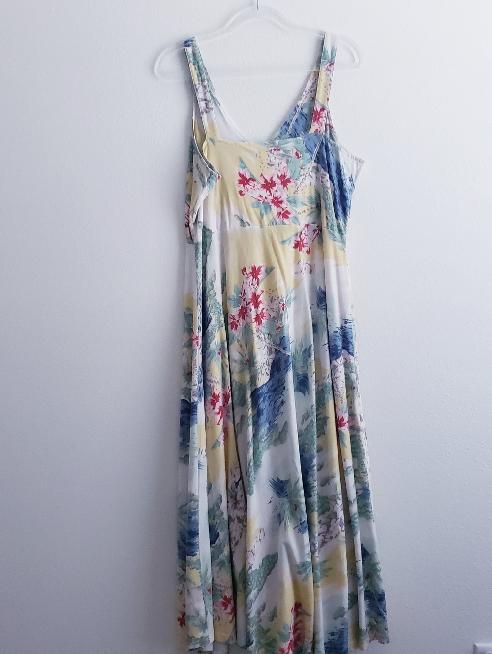 American Living V-Neck Sleeveless Fit & Flare Midi Dress in Tropical Print - Picture 5 of 8